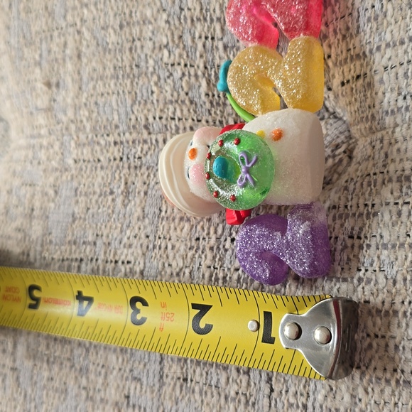 HALLMARK COLLECTIBLE KEEPSAKE "SWEET DECADE" CHRISTMAS TREE ORNAMENT - Picture 9 of 11